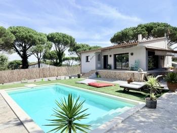 Villa Pins by Costabravaway - Apartment in Llagostera
